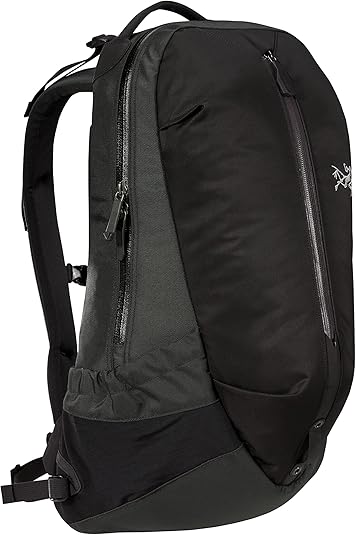 【ぜんざい先生】Arc'teryx 　アロー22　黒 楽天市場】アークテリクス アロー22（ブランドアークテリクス